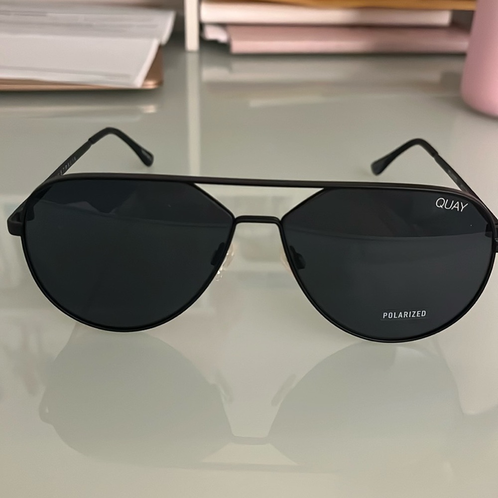 Quay shades
